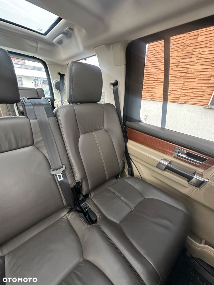 Land Rover Discovery 3.0 Si6 HSE Luxury - 27