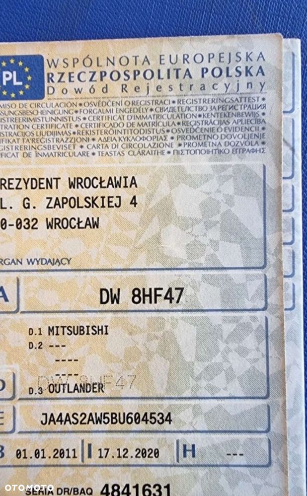 Mitsubishi Outlander - 19