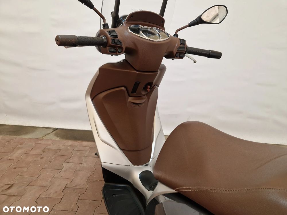 Piaggio Medley - 20