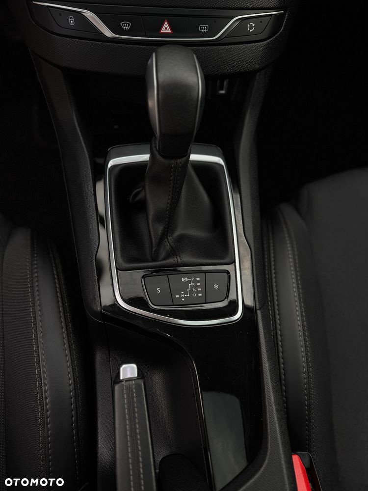 Peugeot 308 1.6 BlueHDi Active S&S EAT6 - 24