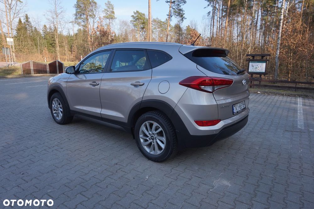 Hyundai Tucson 1.7 CRDI BlueDrive Comfort 2WD - 5