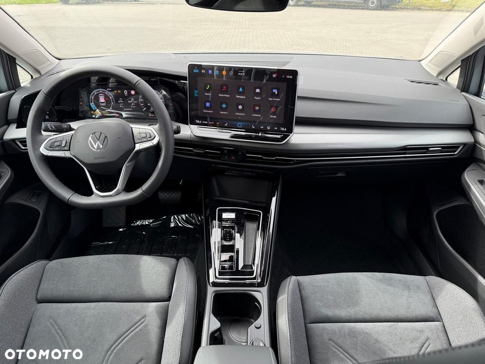 Volkswagen Golf - 12