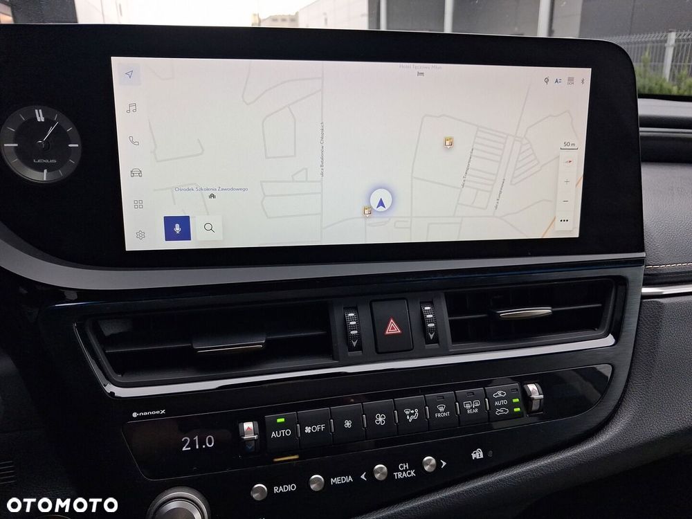 Lexus ES 300h Business Edition - 15