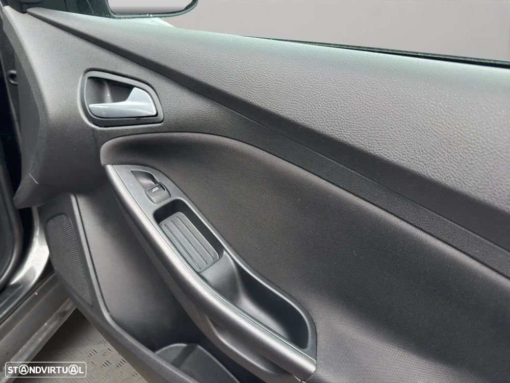 Ford Focus SW 1.5 TDCi Titanium - 17