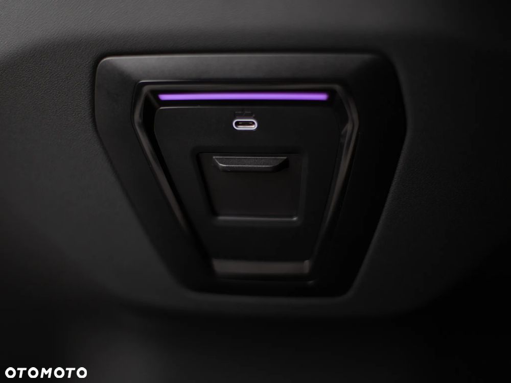 BMW Seria 5 520d xDrive mHEV M Sport - 18