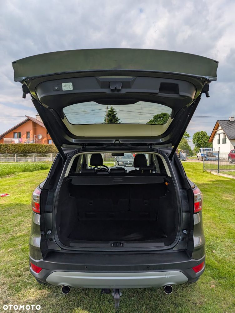Ford Kuga 1.5 EcoBoost 2x4 Titanium - 10