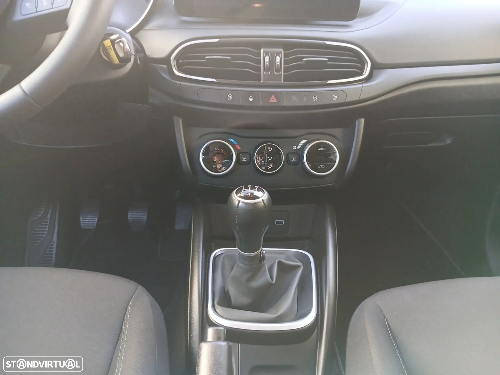 Fiat Tipo Station Wagon 1.0 GSE T3 - 12