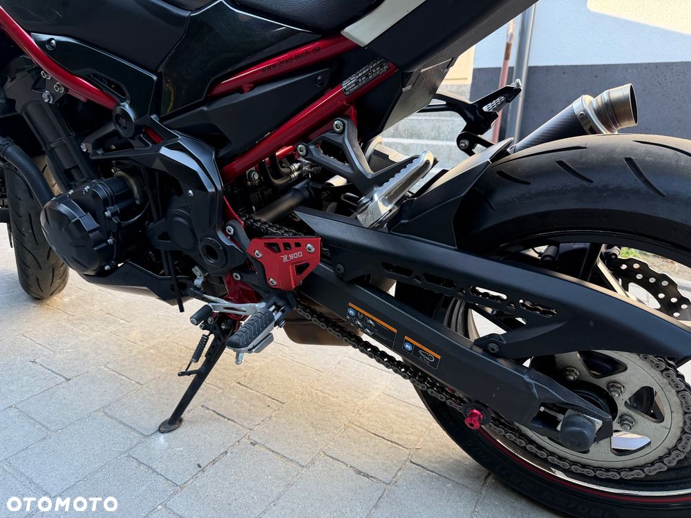 Kawasaki Z 900 - 6