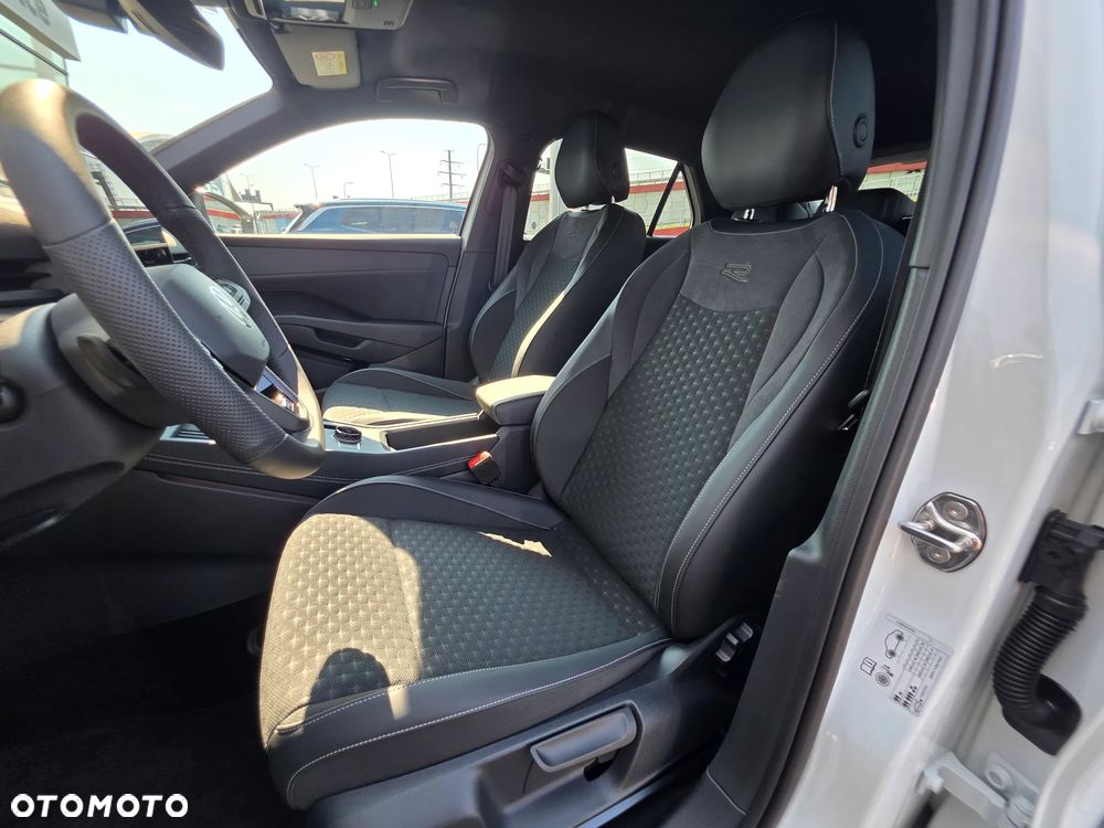 Volkswagen T-Roc 1.5 eTSI R-Line DSG - 17