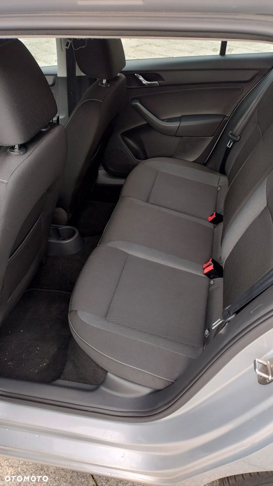 Skoda RAPID - 31