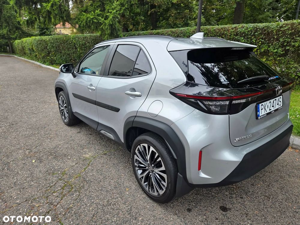 Toyota Yaris Hybrid 1.5 Executive - 4