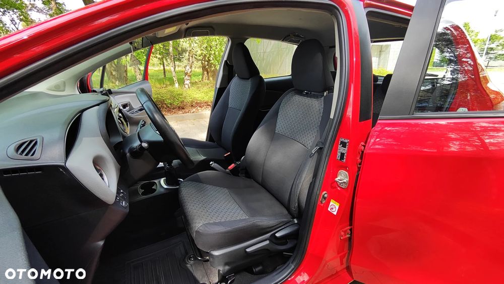 Toyota Yaris - 17