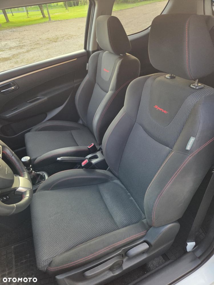 Suzuki Swift - 12