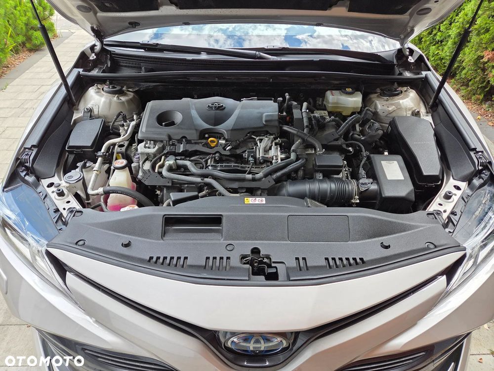 Toyota Camry 2.5 Hybrid Comfort CVT - 27