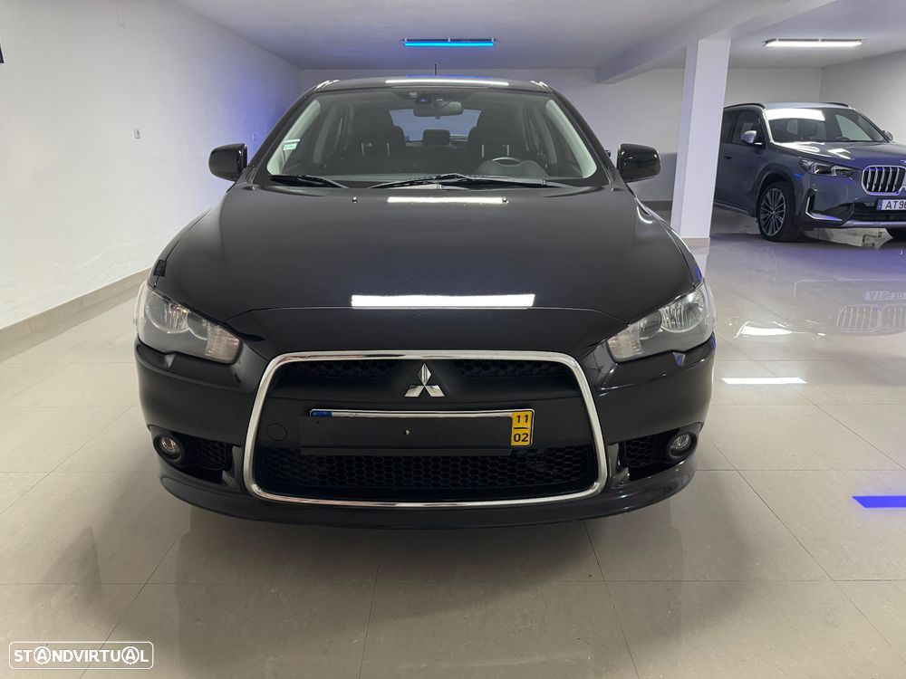 Mitsubishi Lancer Sportback 1.6 Invite Black Edition ClearTec - 20