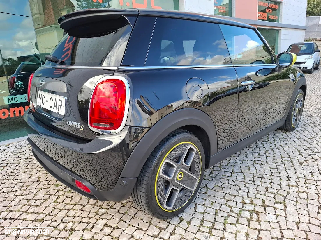 MINI 3 Portas Cooper SE Yours - 4