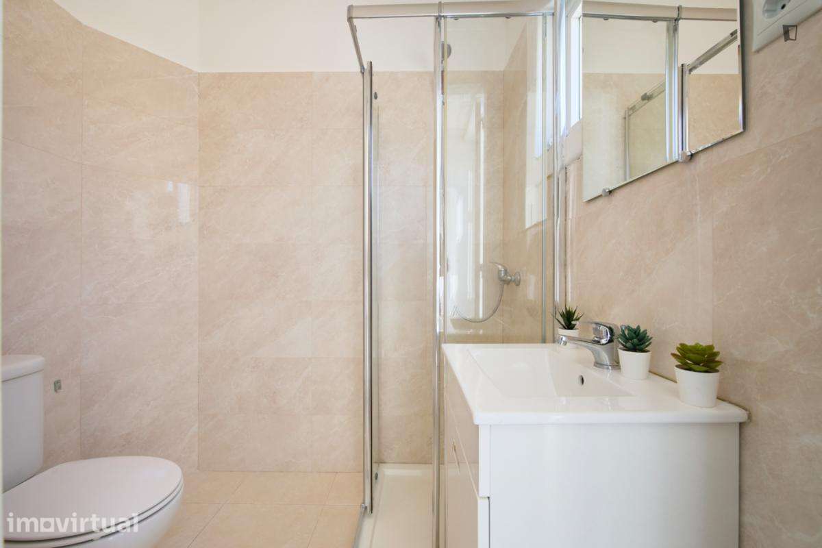 Quarto - localizado em Saldanha Lisbon - Grande imagem: 3/43