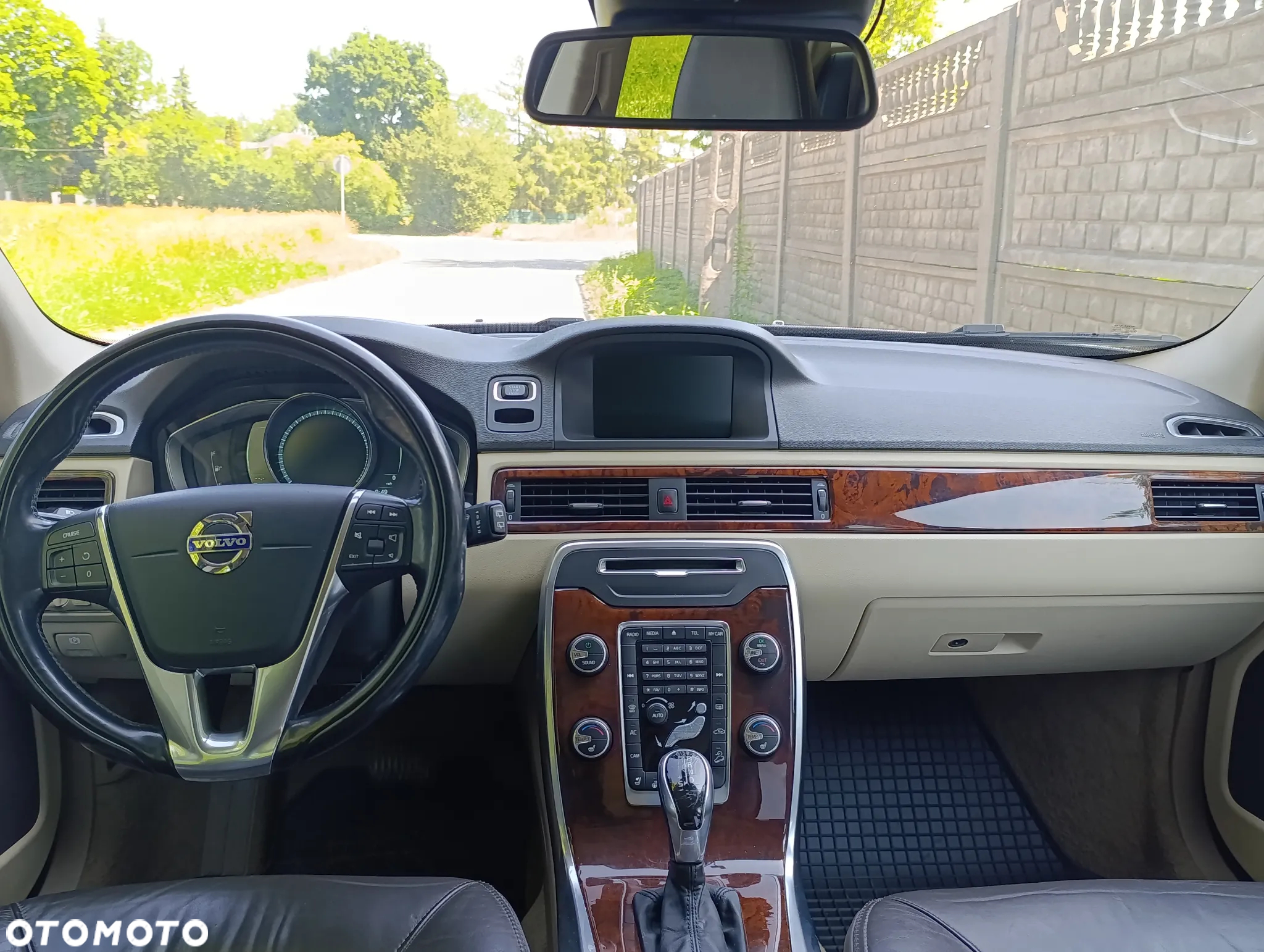 Volvo XC 70 T6 AWD Dynamic Momentum - 8