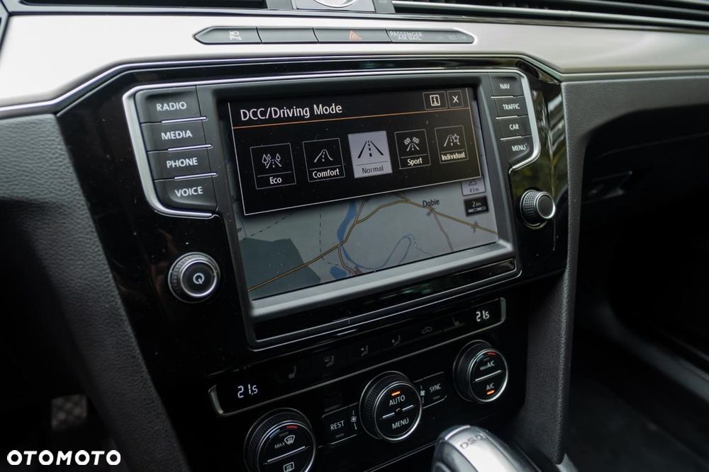 Volkswagen Passat 2.0 TDI Bi-Turbo BMT 4Mot Highline DSG - 35