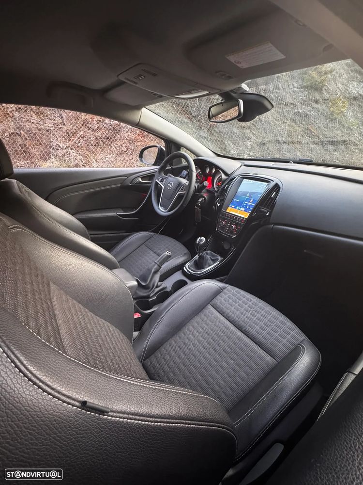 Opel Astra GTC 1.6 CDTi S/S - 12