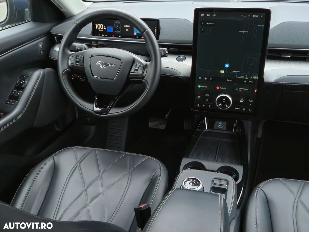 Ford Mustang Mach-E PREMIUM - 6