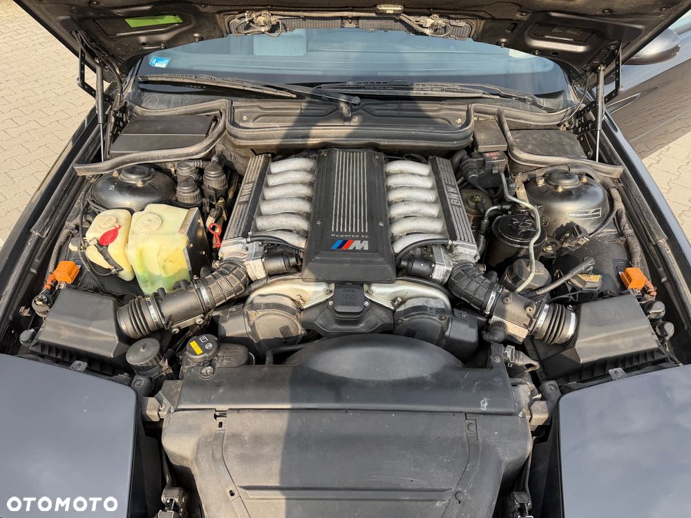BMW Seria 8 - 15