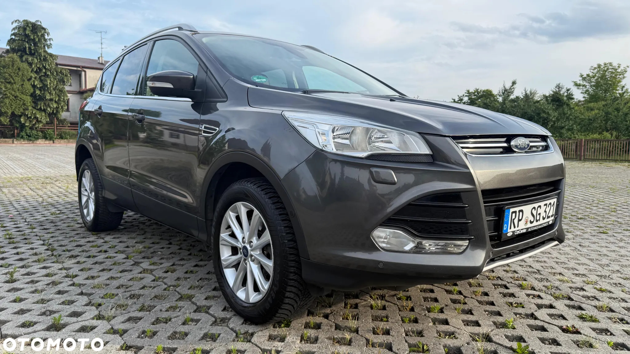 Ford Kuga 2.0 TDCi AWD Titanium - 3