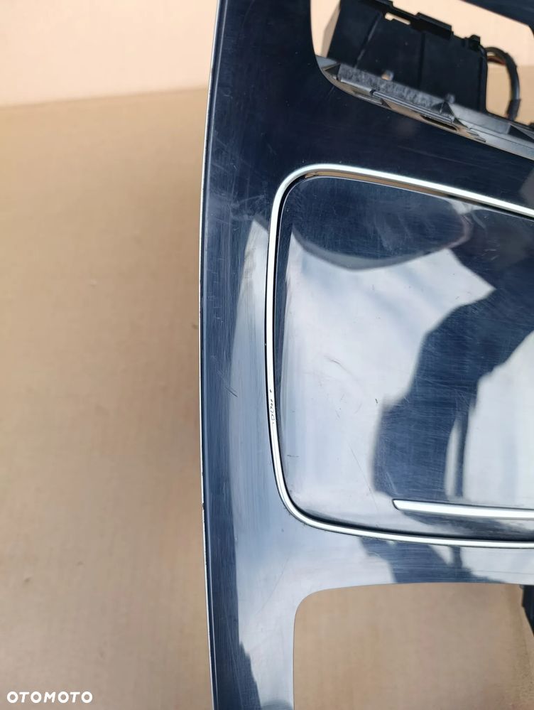 MERCEDES W213 PANEL ŚRODKOWY SHOWEK TUNELU A2136808807 - 3