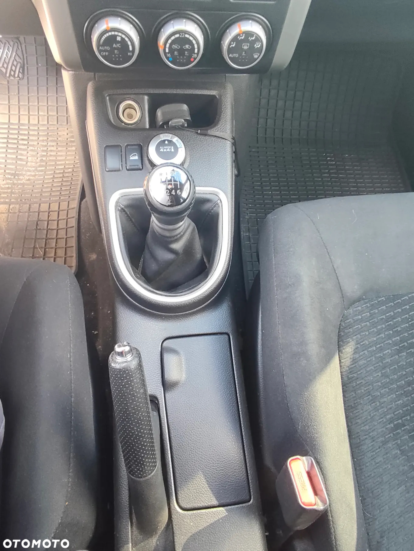 Nissan X-Trail - 17