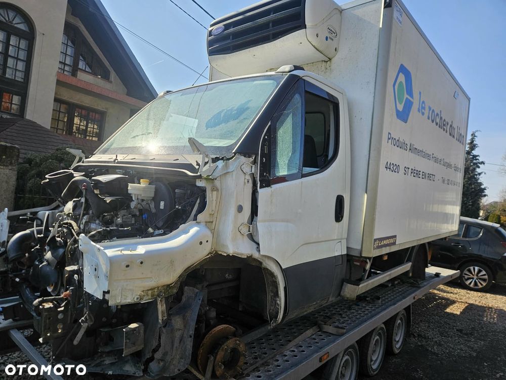 Iveco DAILY 35C18 CHŁODNIA  / KONTENER - 3