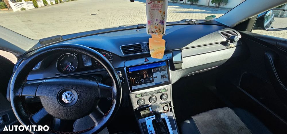 Volkswagen Passat Variant 2.0 TDI Trendline DPF DSG - 15