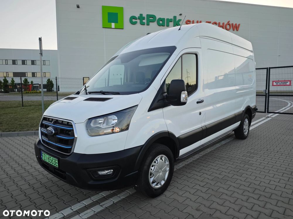 Ford Transit - 1