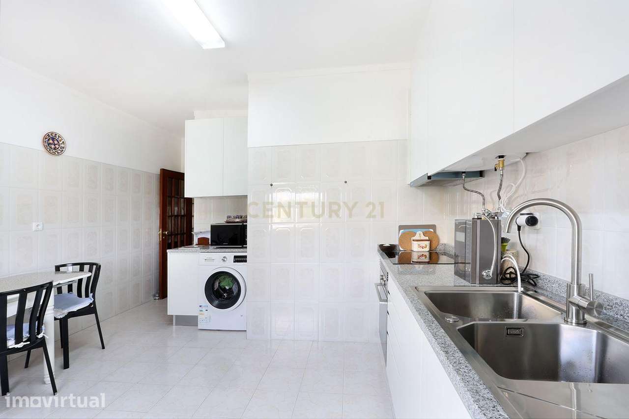 Apartamento T2 em Algueirão Mem Martins, Sintra - Grande imagem: 2/23