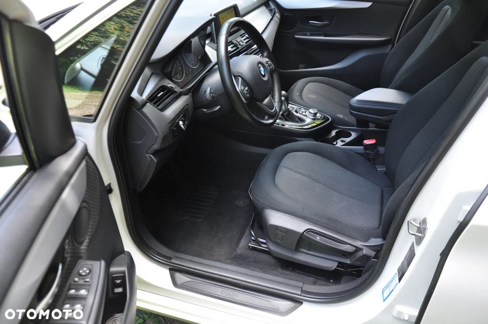 BMW Seria 2 218d Advantage sport - 15