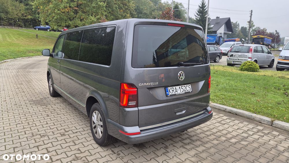 Volkswagen Caravelle - 10