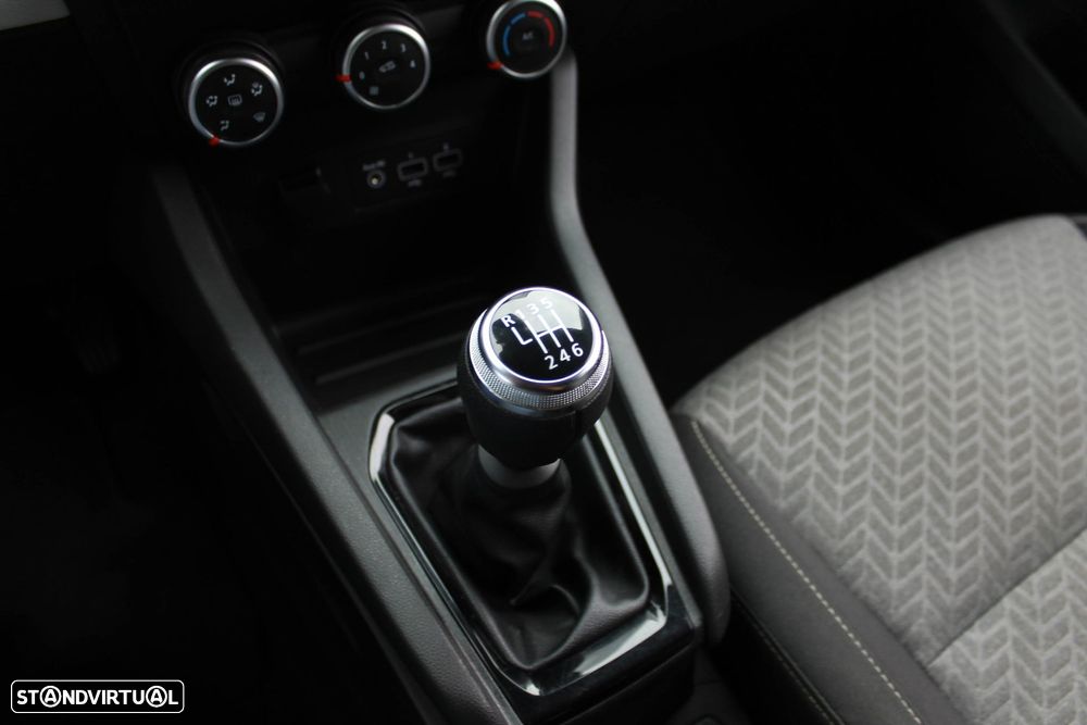 Renault Clio 1.0 TCe Limited - 18