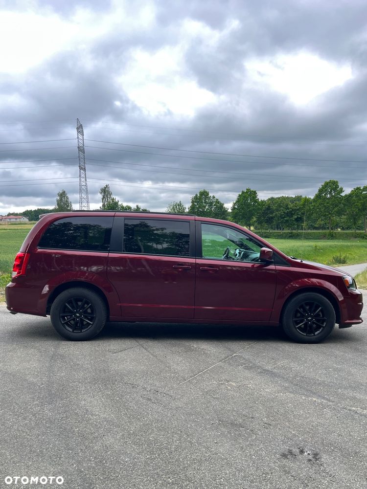 Dodge Grand Caravan 3.6 R/T - 4