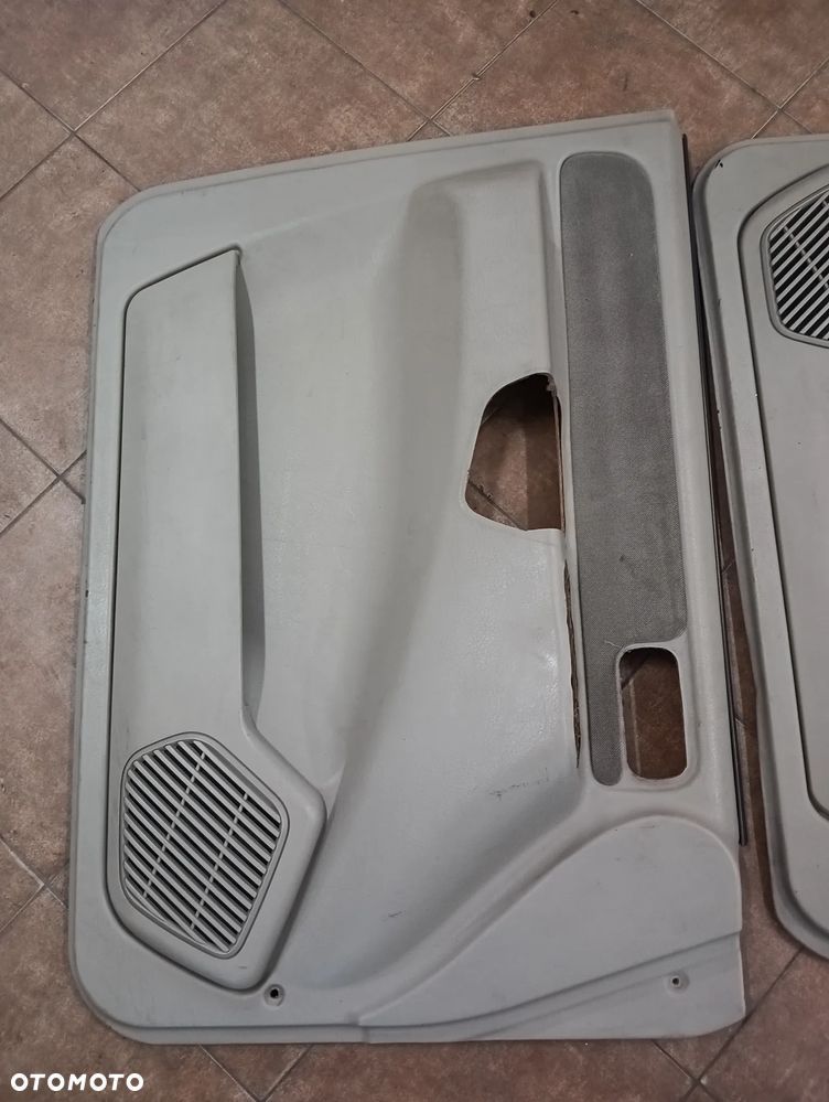 Boczek drzwi Nissan Terrano kierowca pasażer - 2