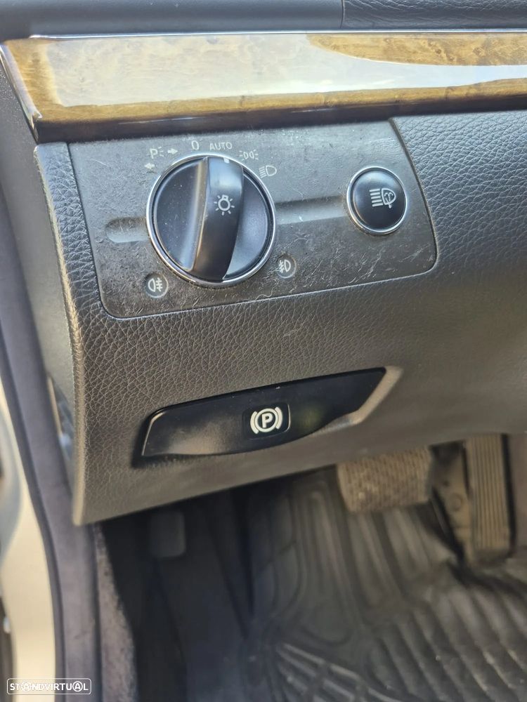Mercedes-Benz E 220 CDi Avantgarde Aut. - 12