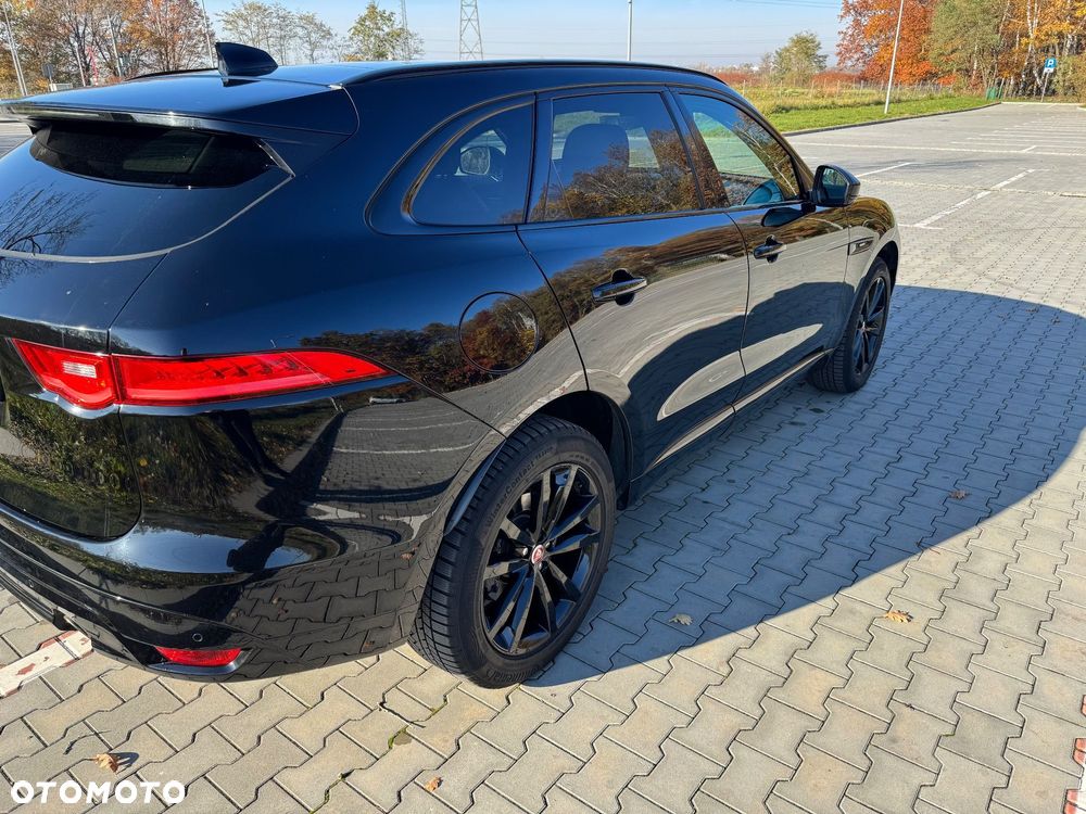 Jaguar F-Pace 25t AWD Prestige - 2