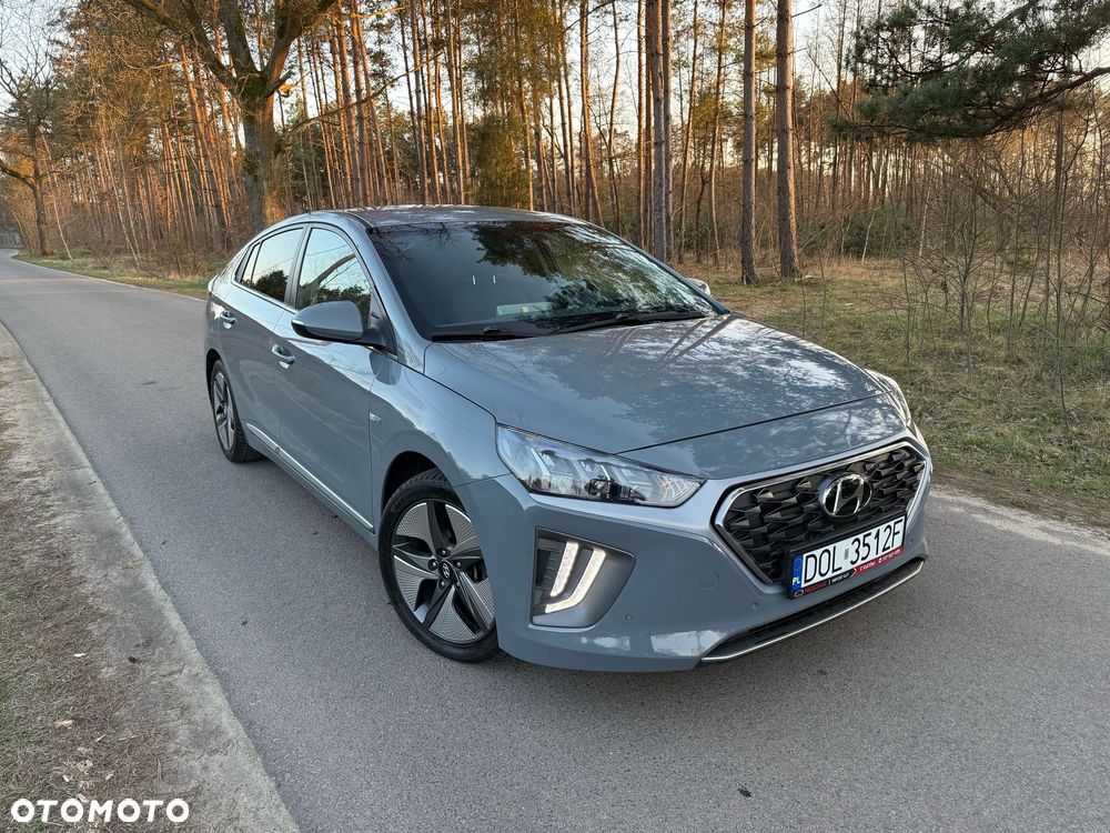 Hyundai IONIQ hybrid Business - 5
