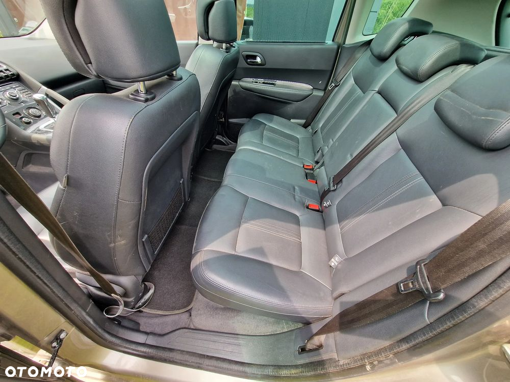 Peugeot 3008 2.0 HDi Premium - 9