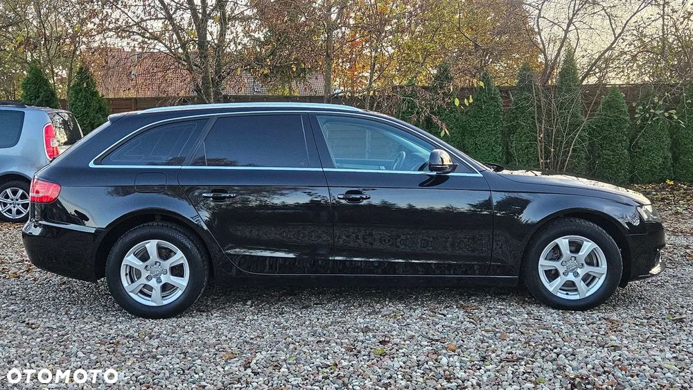 Audi A4 Avant - 16