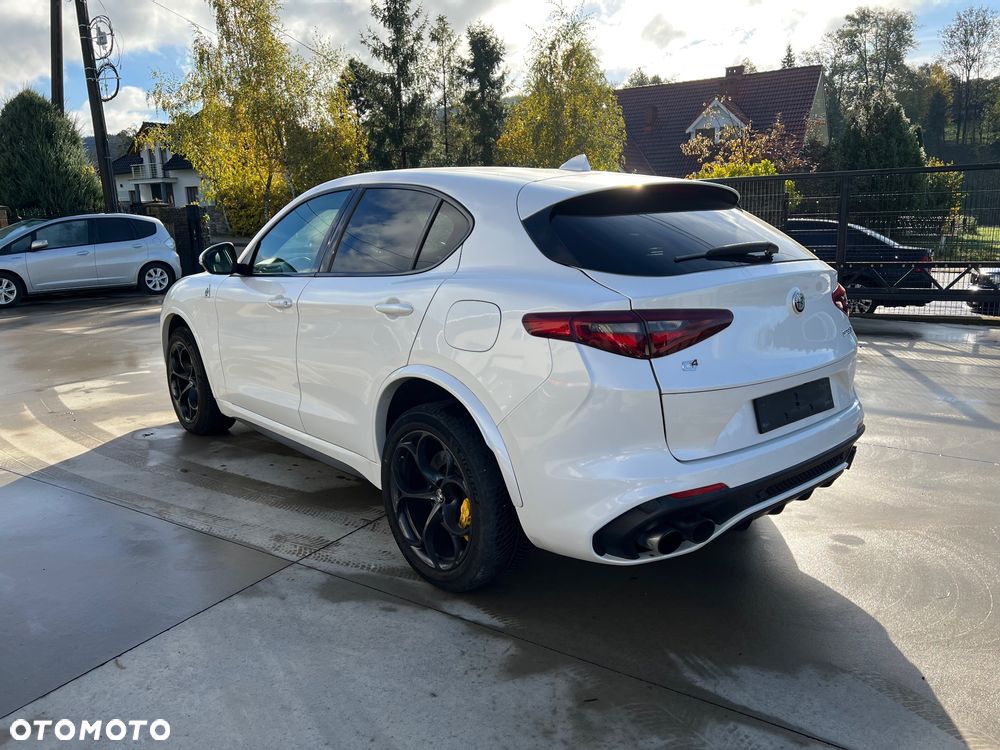 Alfa Romeo Stelvio 2.9 Bi Turbo V6 Quadrifoglio Q4 - 7