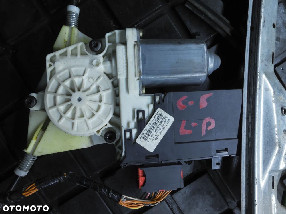 Podnośnik szyby przód LEWY Citroen 9632531880 - 3