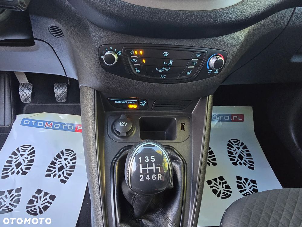 Ford Tourneo Courier 1.5 TDCi Titanium - 21