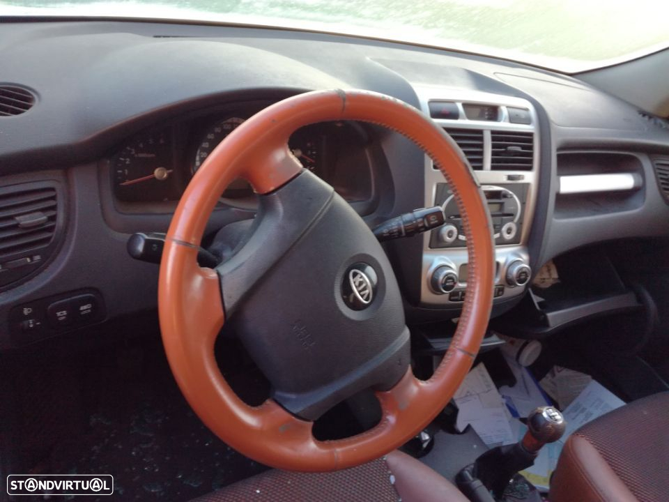 kia sportage 2.0crdi ano 2006 para peças - 3