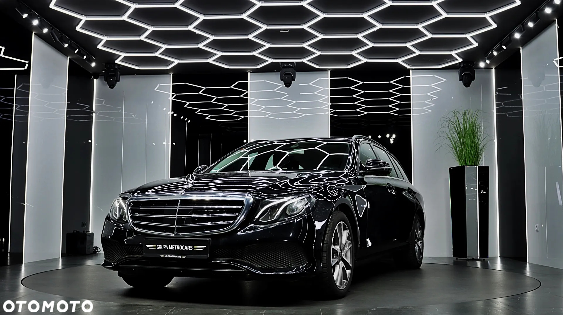 Mercedes-Benz Klasa E - 2