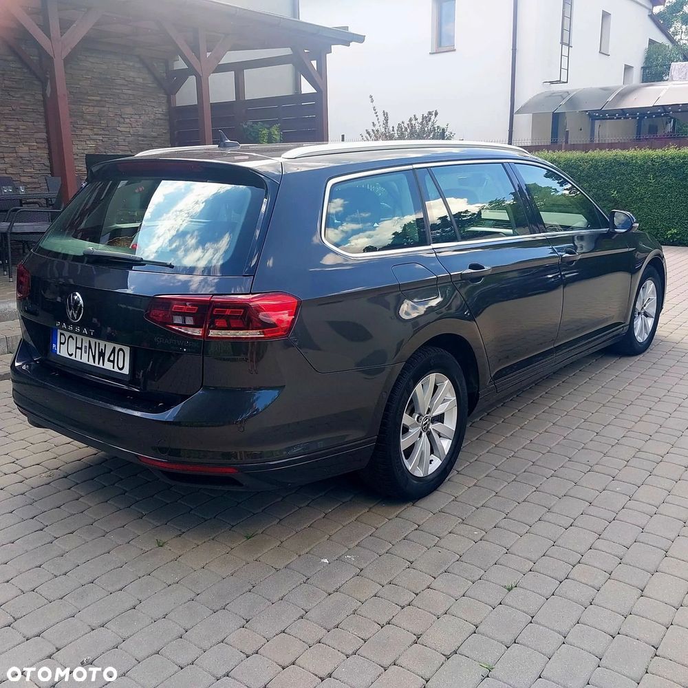 Volkswagen Passat 2.0 TDI SCR Trendline DSG - 5