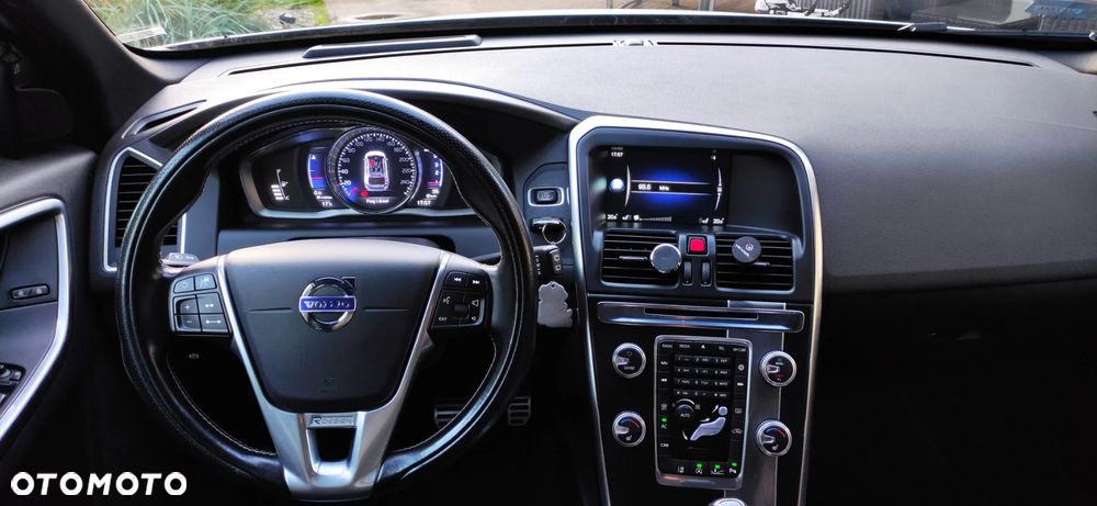 Volvo XC 60 D4 SCR R-Design - 5